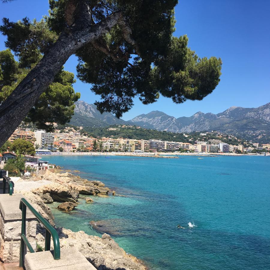 Le Louvre Lägenhet Menton Exteriör bild